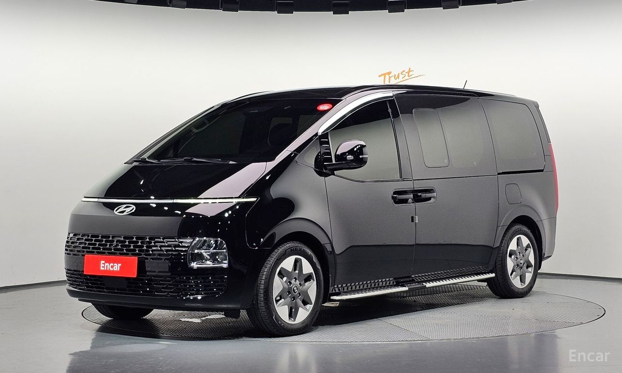 Hyundai Staria