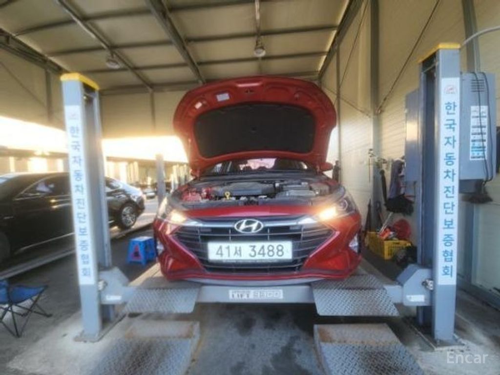 Hyundai Avante AD