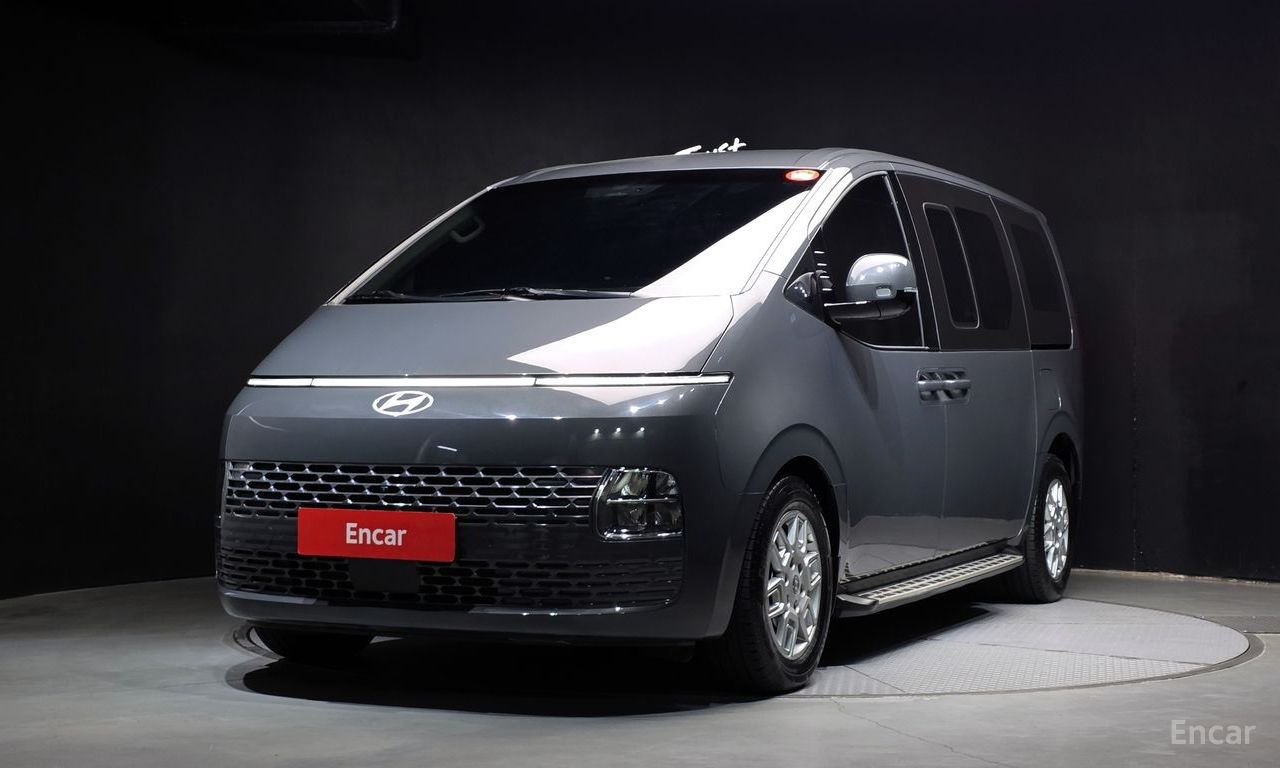 Hyundai Staria