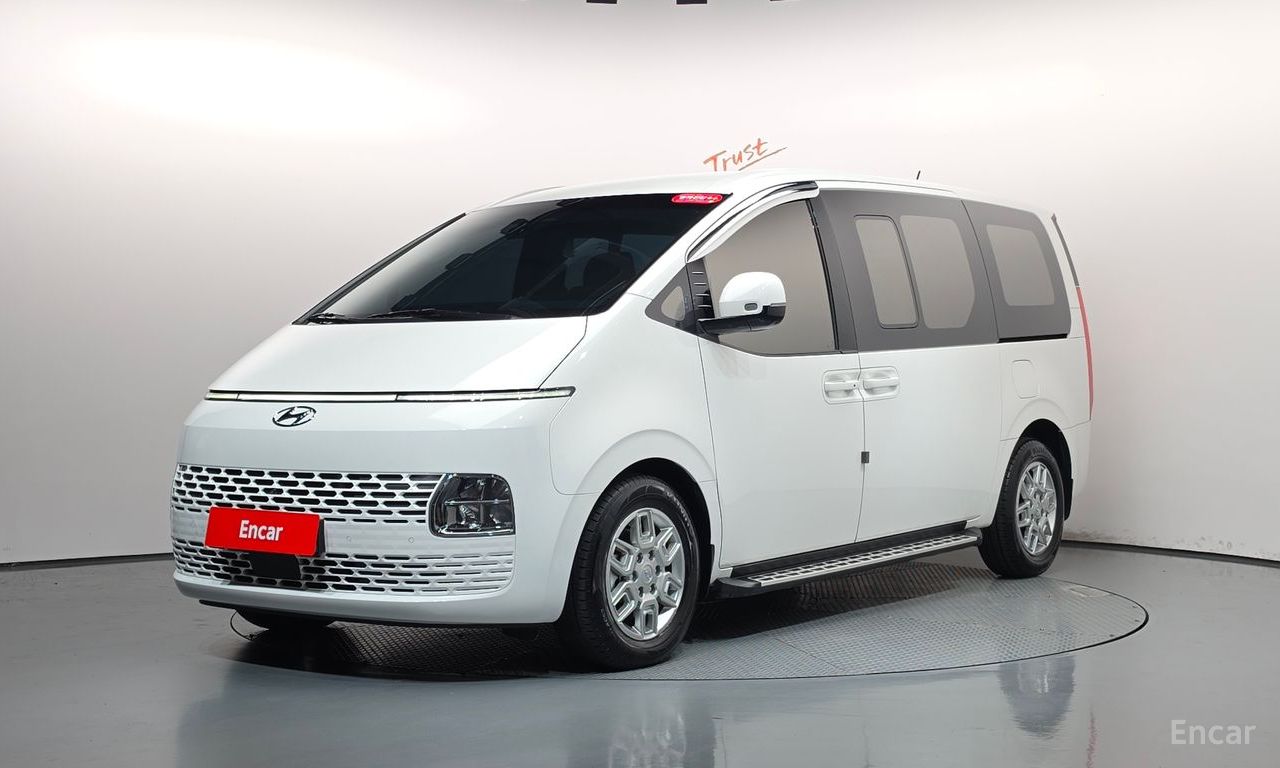 Hyundai Staria
