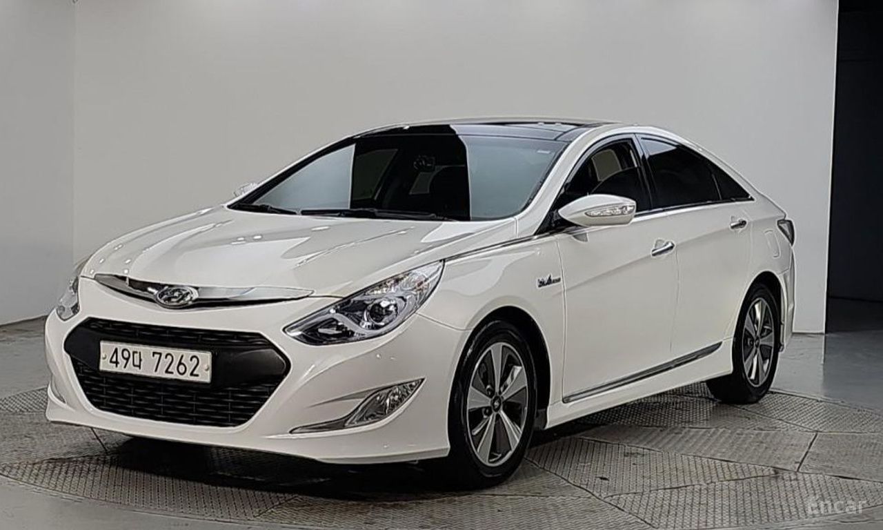 Hyundai Sonata hybrid