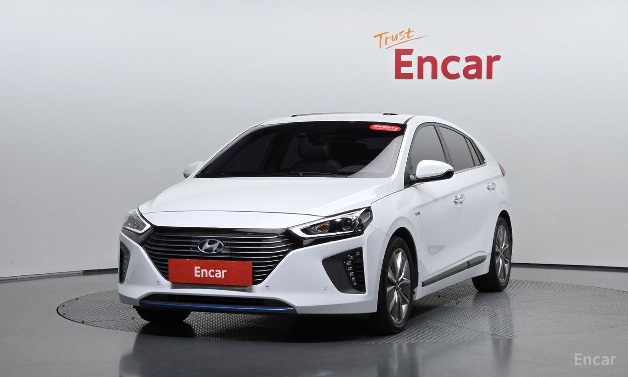Hyundai IONIQ hybrid