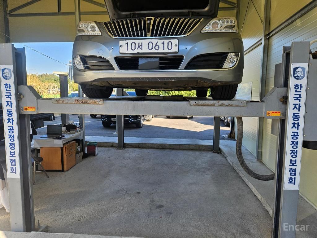 Hyundai Equus