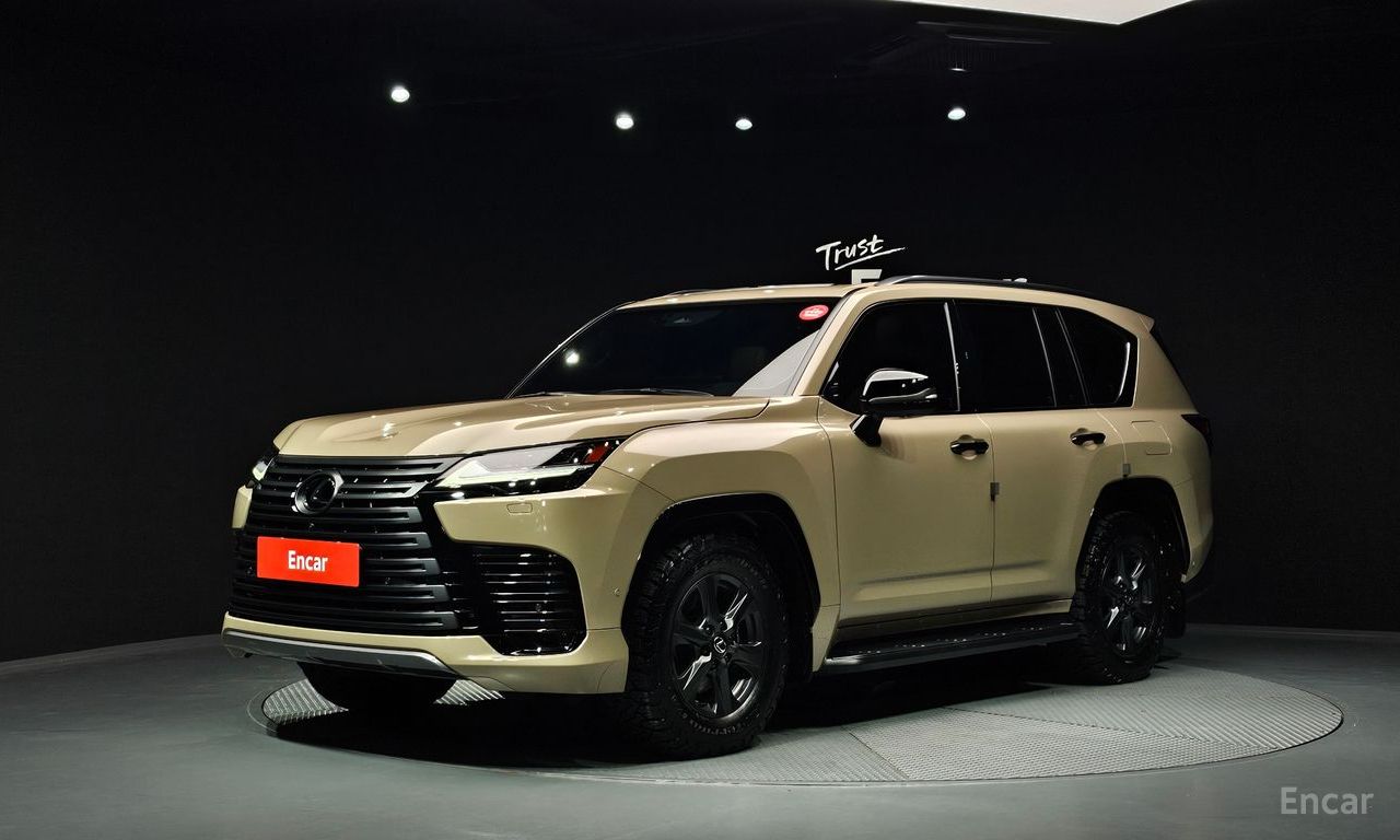 Lexus LX