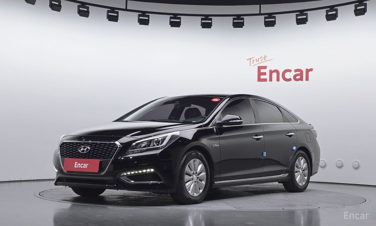 Hyundai LF Sonata hybrid
