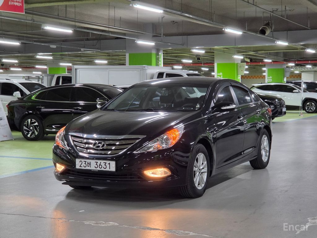 Hyundai YF Sonata
