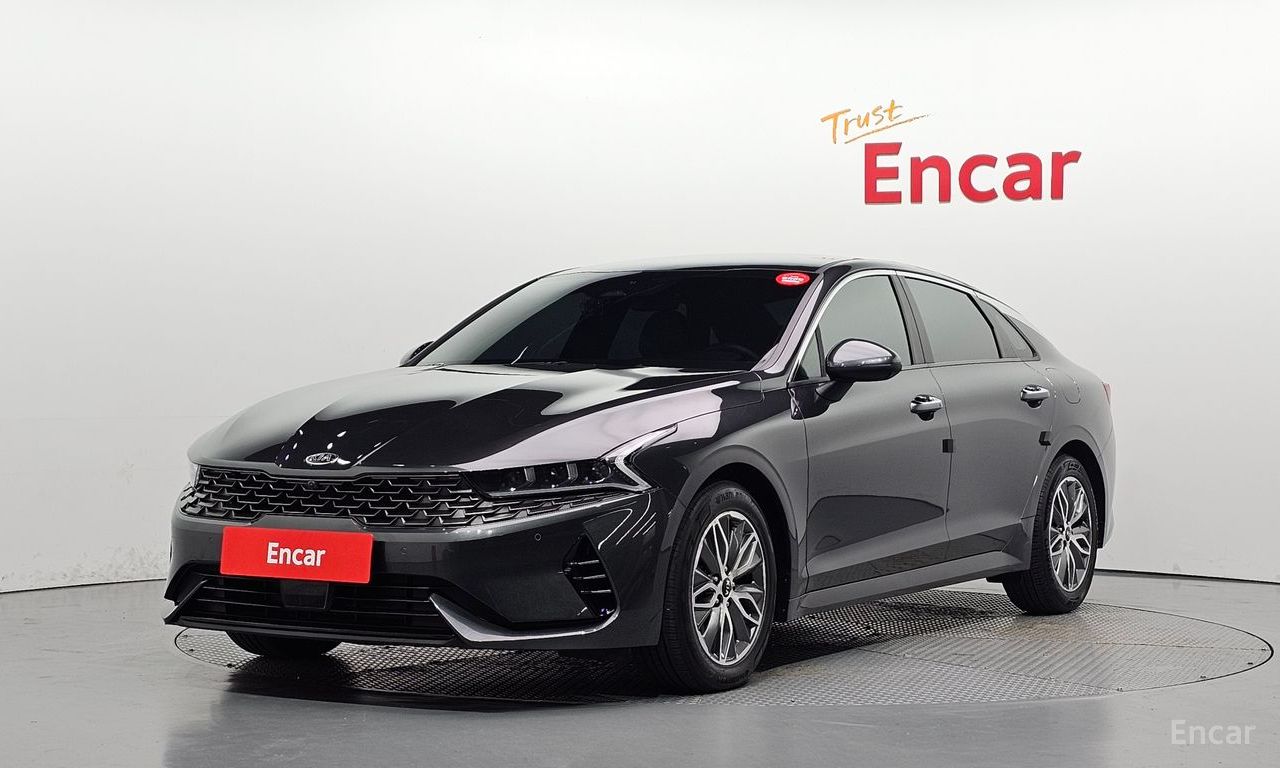 Kia K5 hybrid
