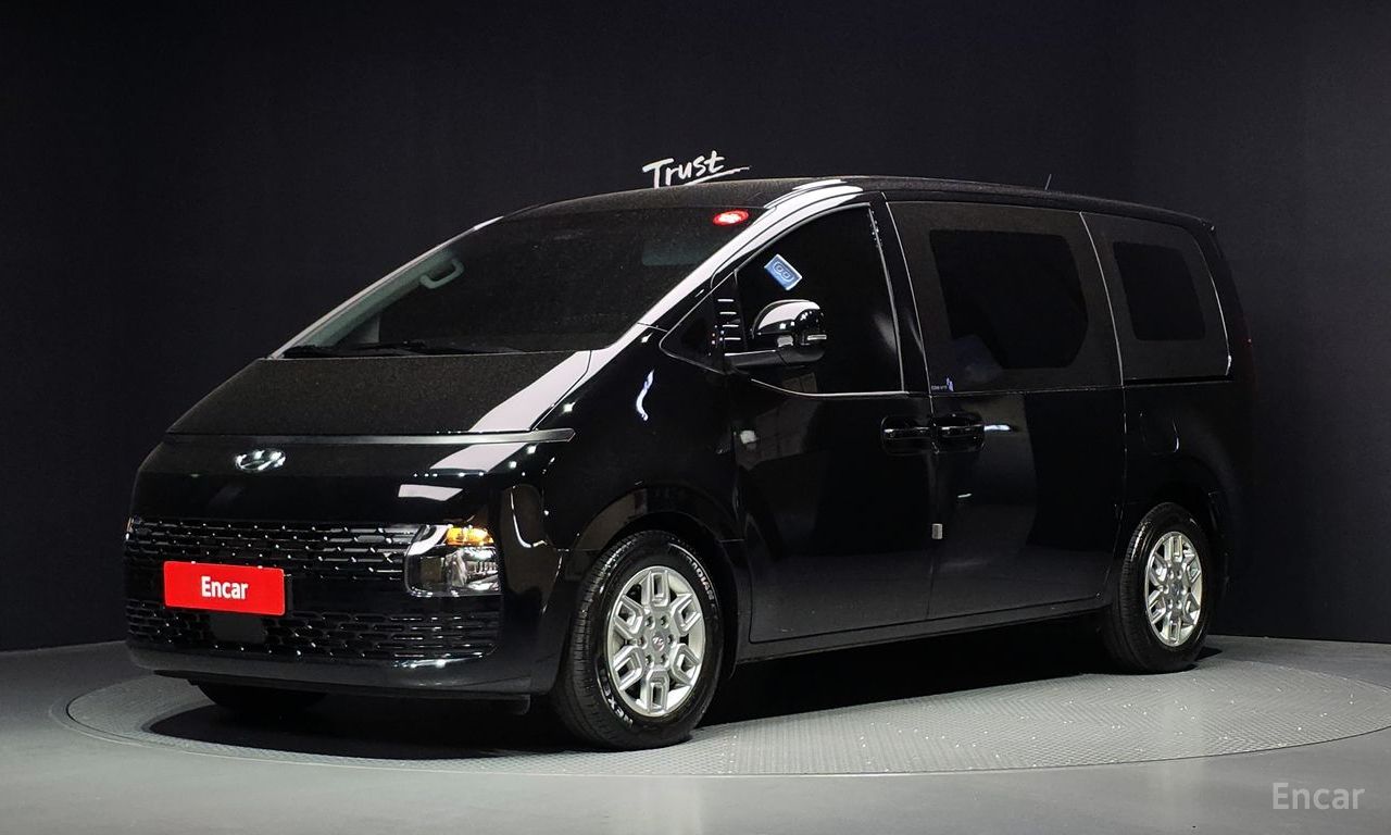 Hyundai Staria