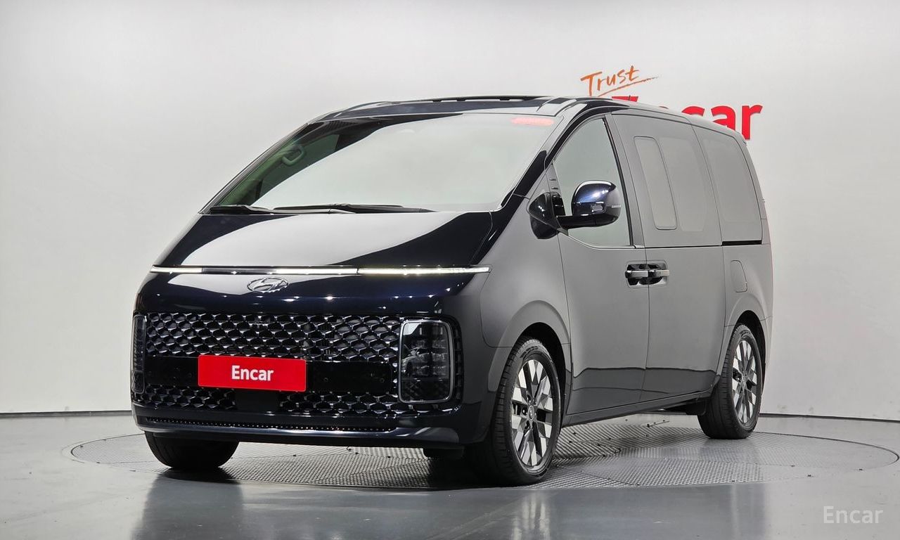 Hyundai Staria