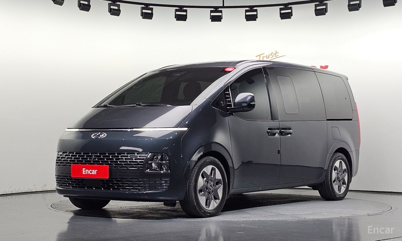 Hyundai Staria