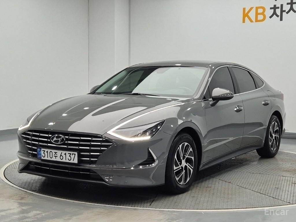 Hyundai Sonata hybrid