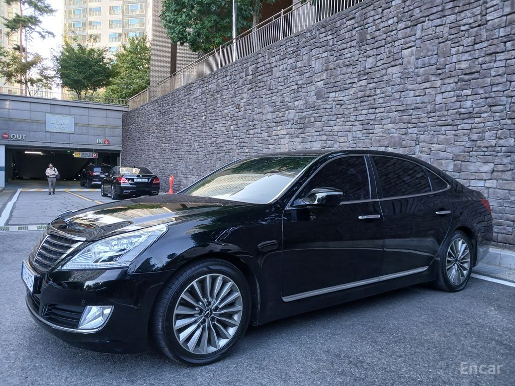 Hyundai Equus
