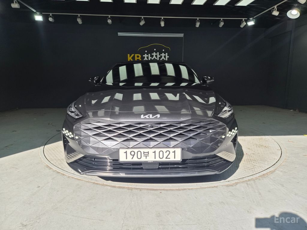 Kia K8 hybrid
