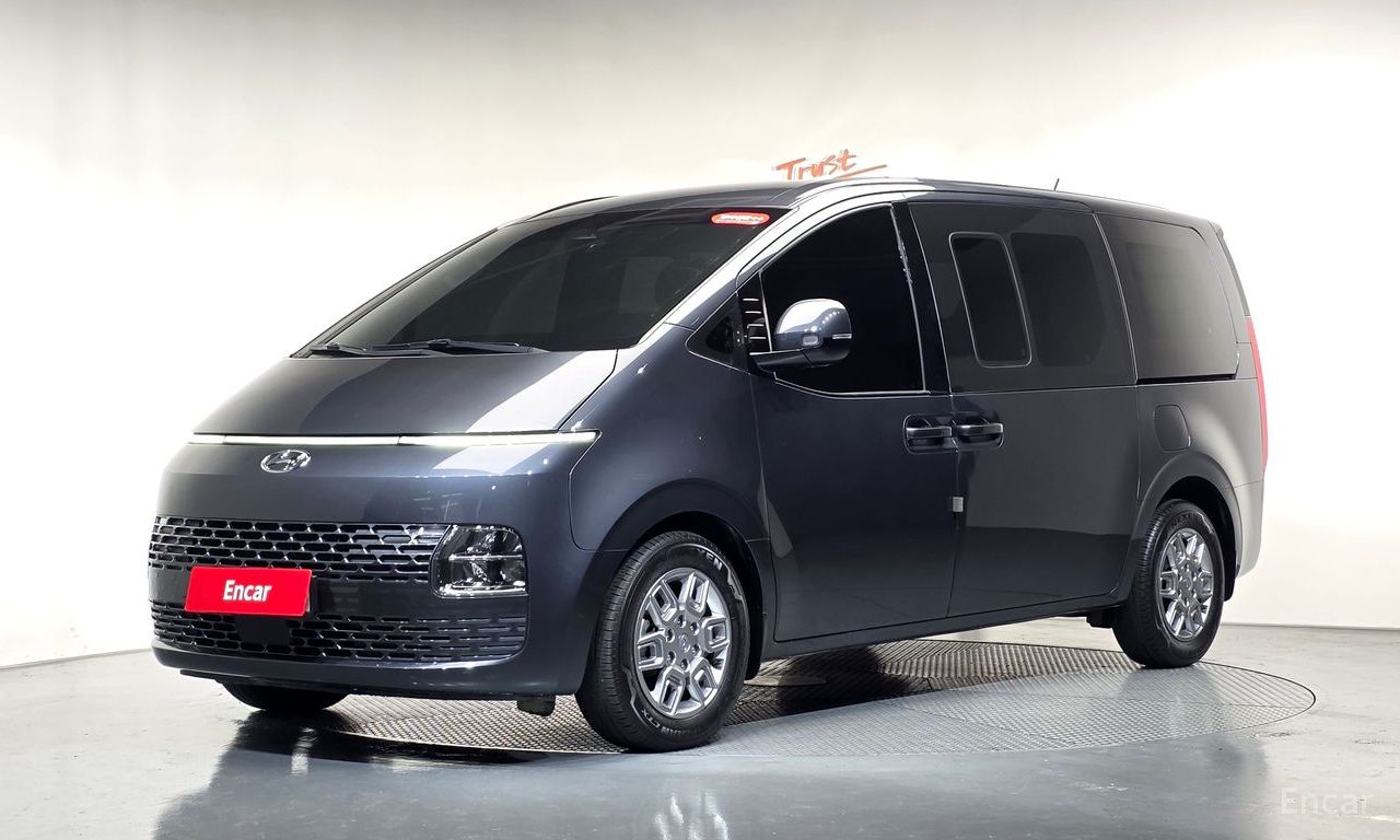 Hyundai Staria