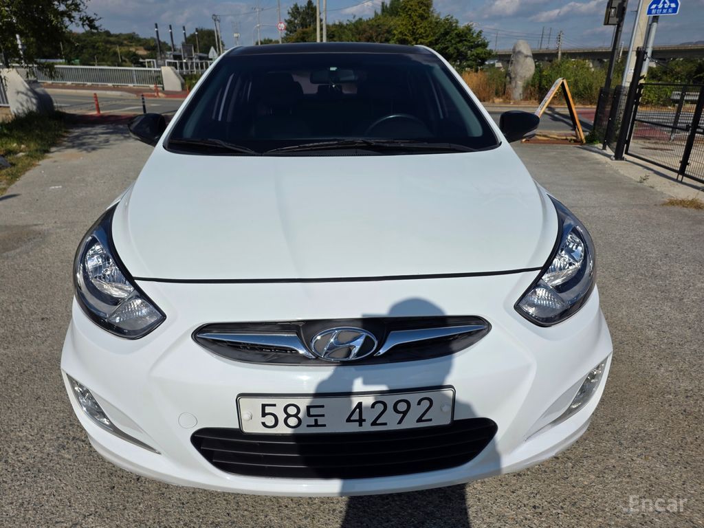 Hyundai Accent