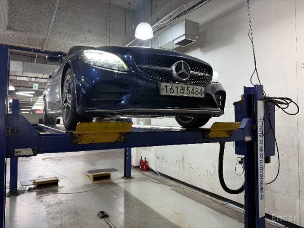 Mercedes-Benz C-Class W205