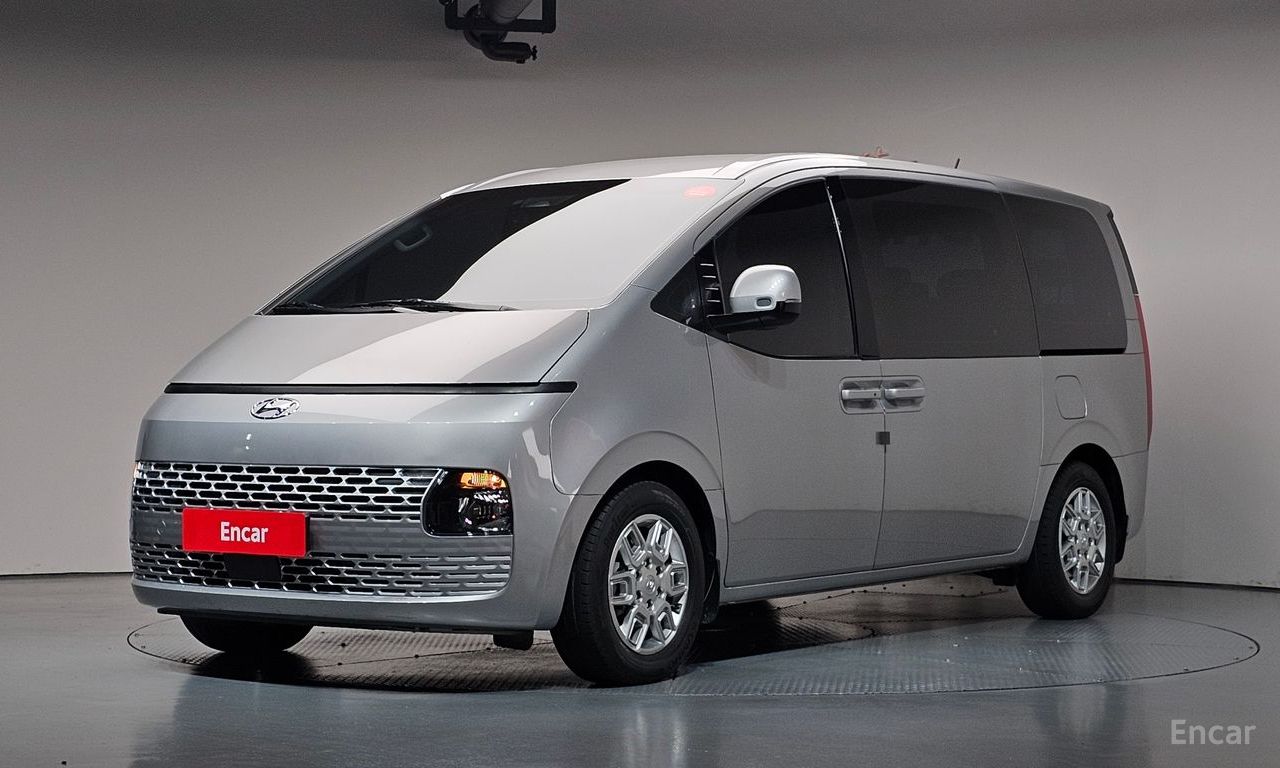 Hyundai Staria