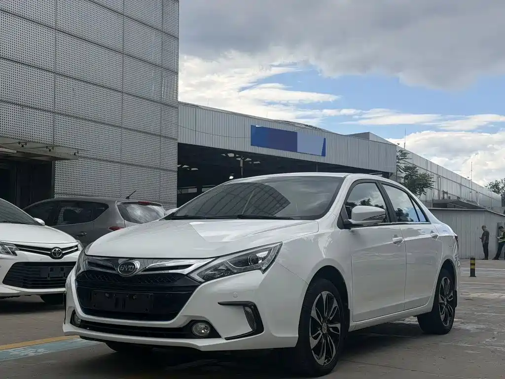 BYD Qin NEV