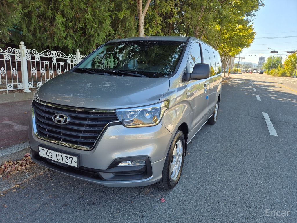 Hyundai Grand Starex