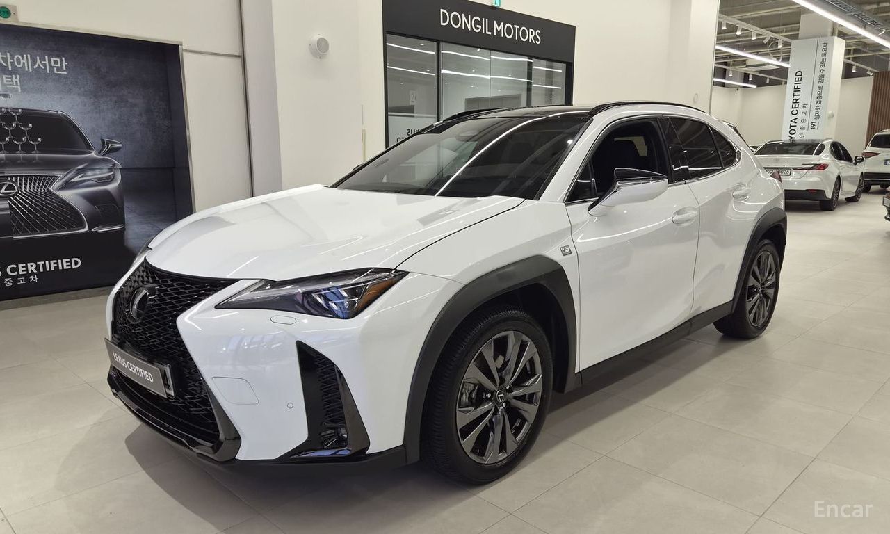 Lexus UX