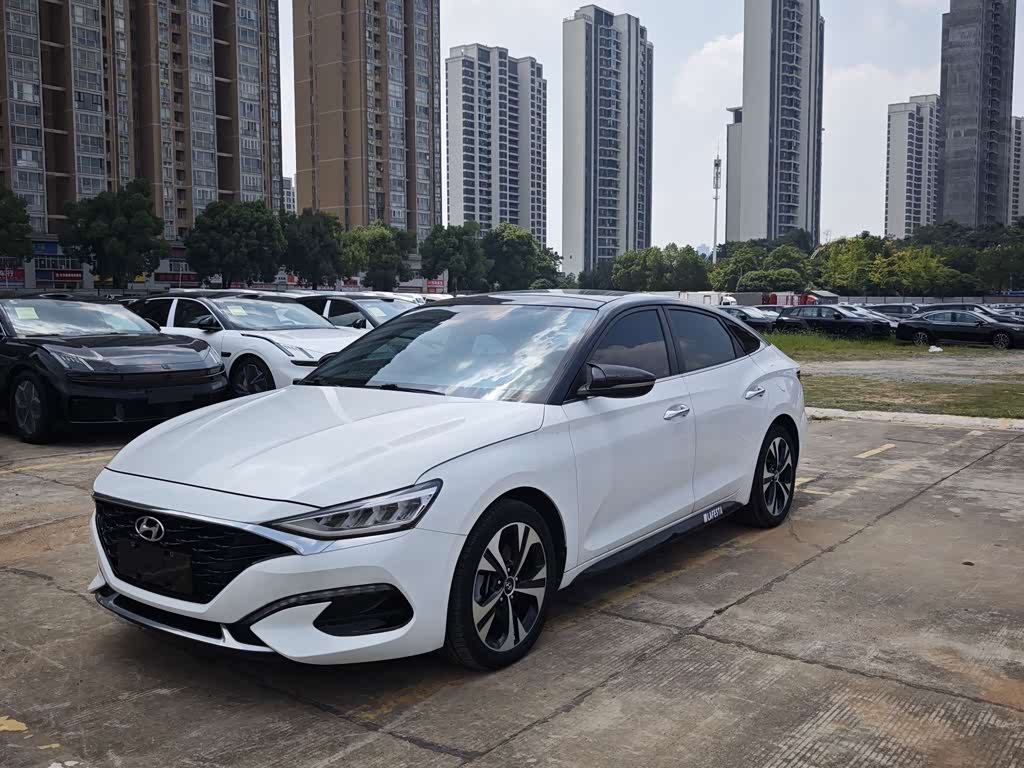 Hyundai Lafesta