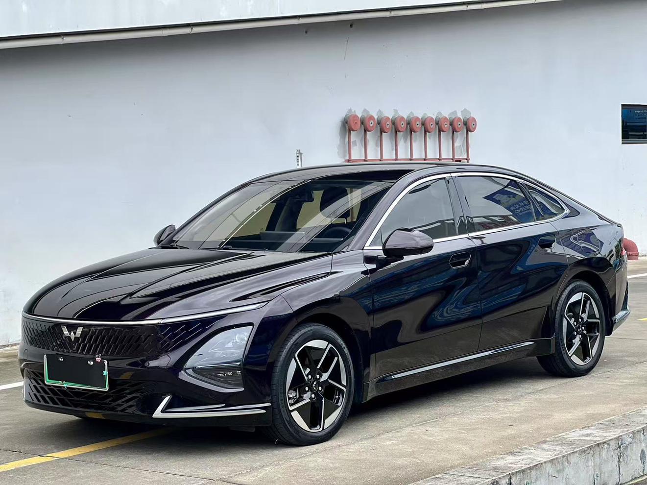 Wuling Starlight