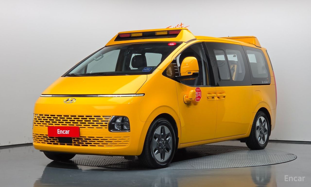 Hyundai Staria