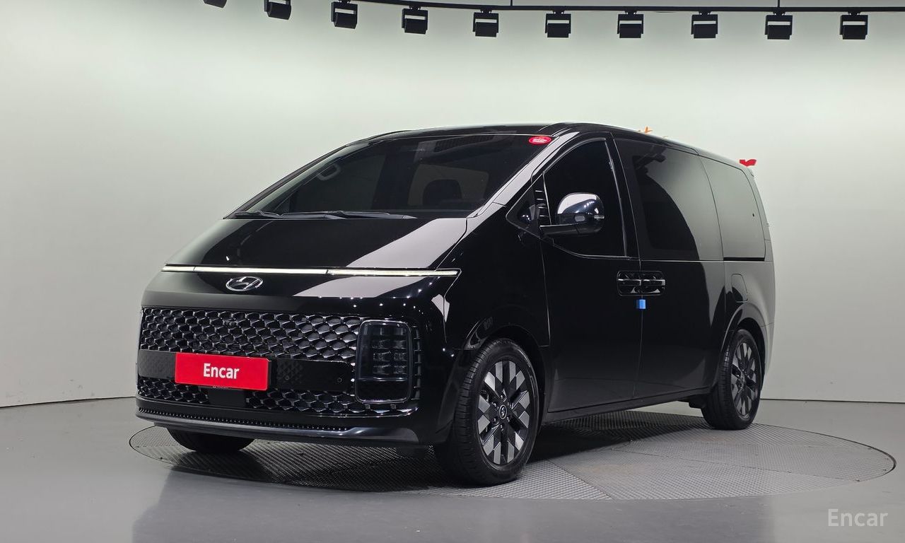 Hyundai Staria