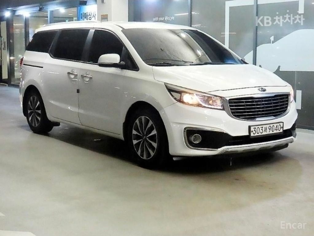 Kia Carnival