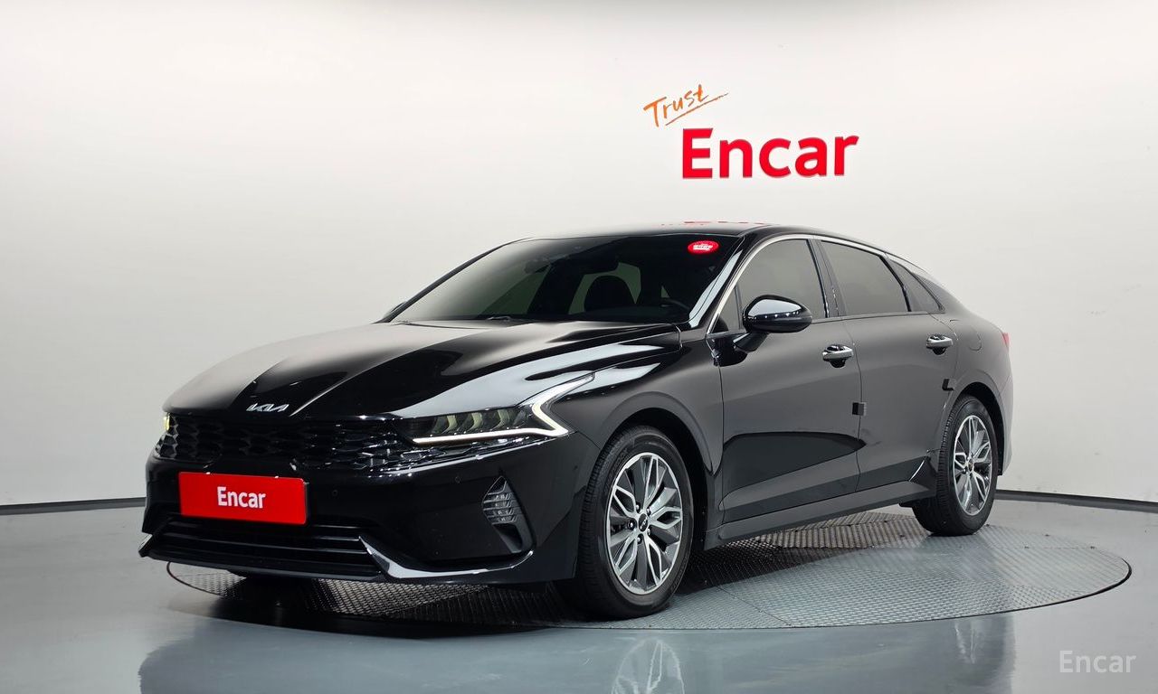 Kia K5 hybrid
