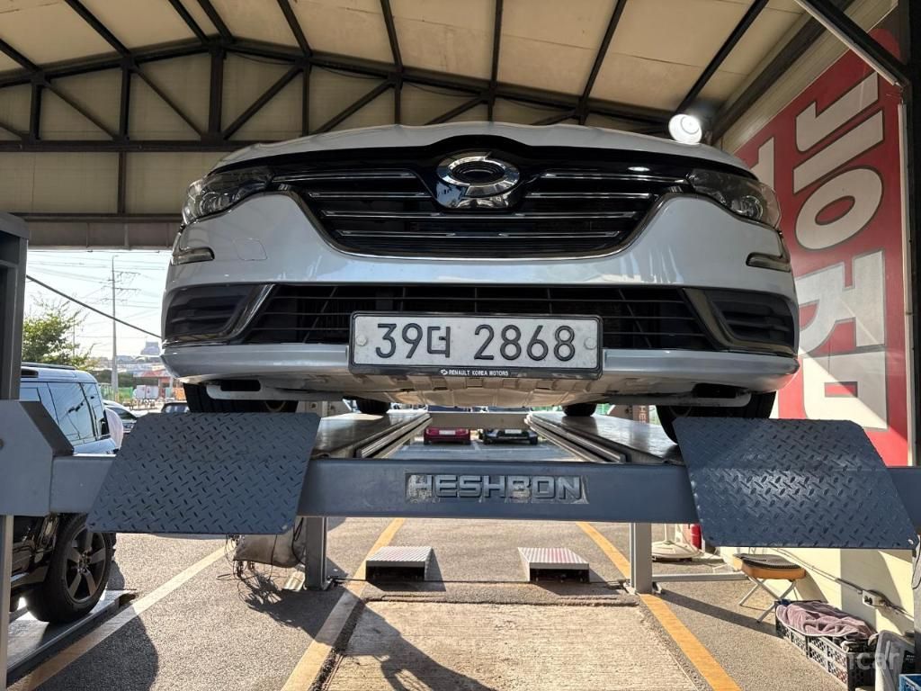 Renault SM6