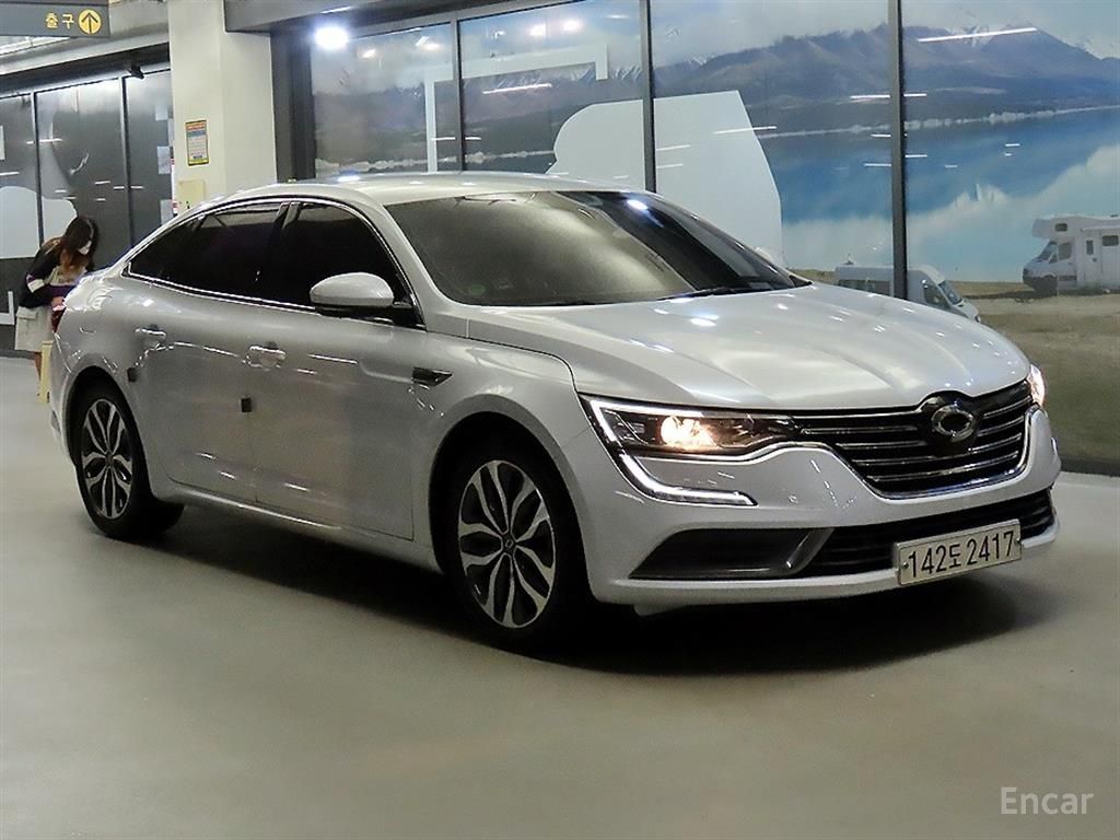Renault SM6