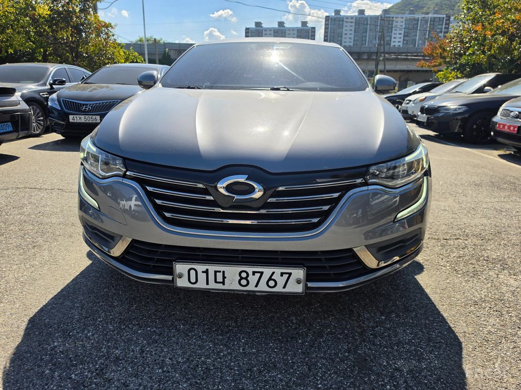 Renault SM6