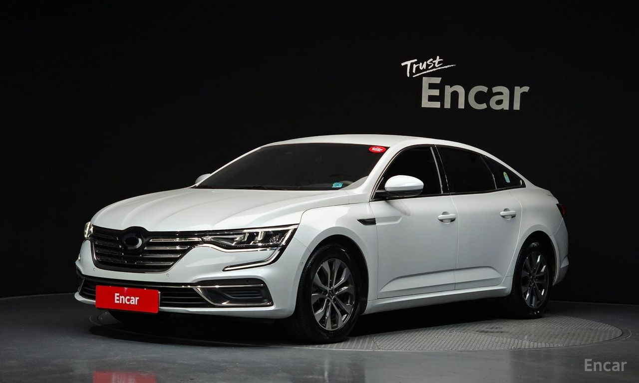 Renault SM6