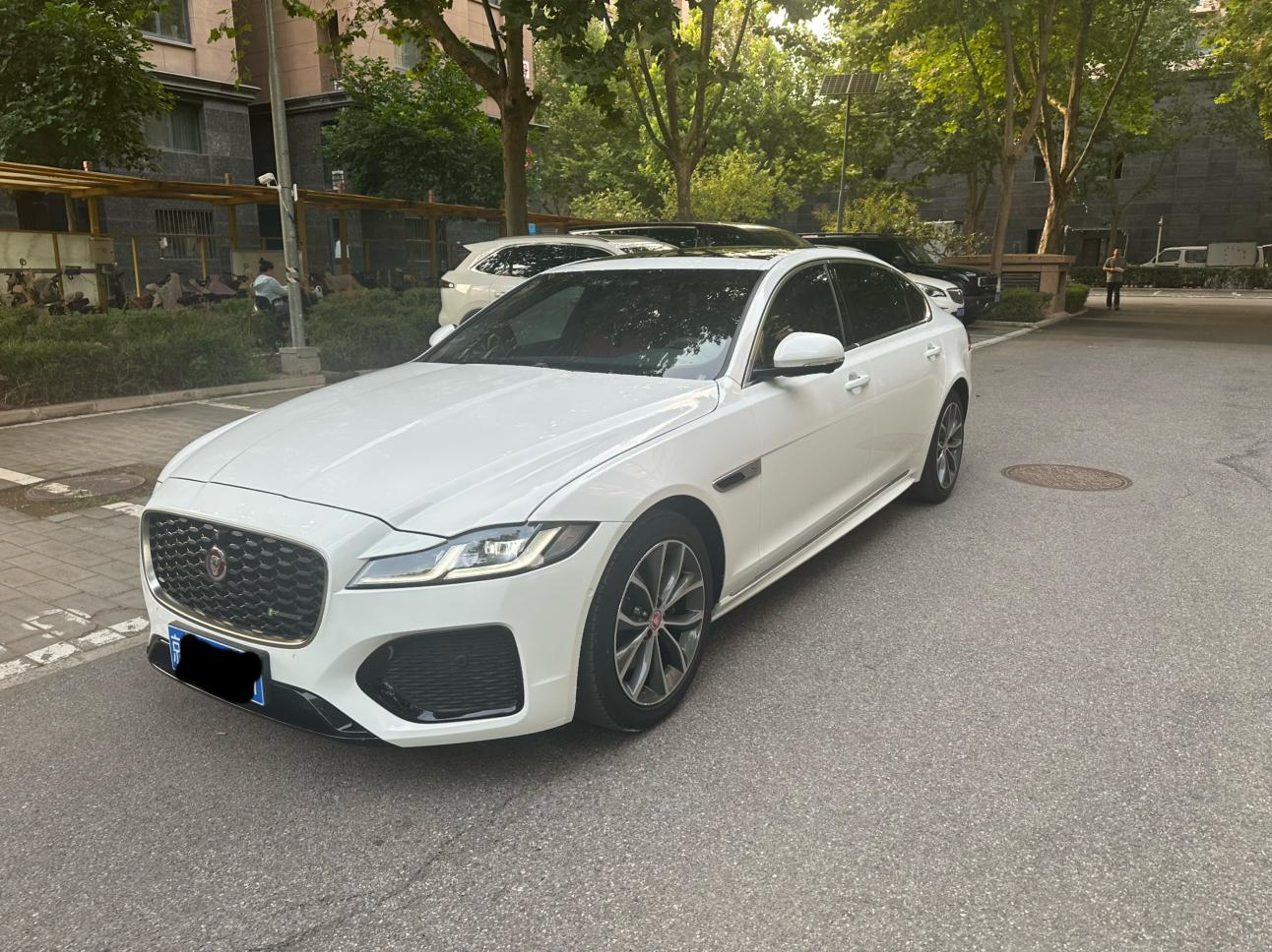 Jaguar XFL