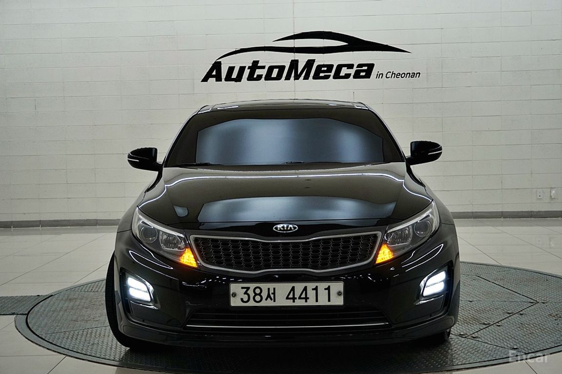 Kia K5 hybrid