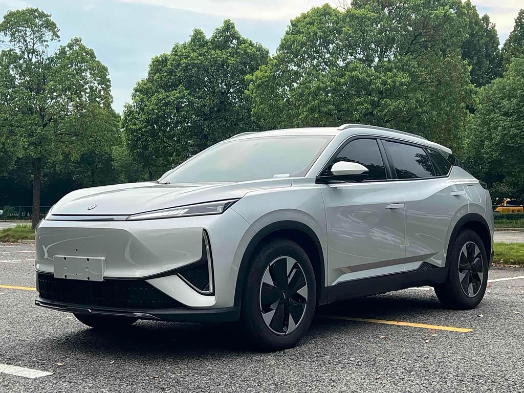 Dongfeng L7