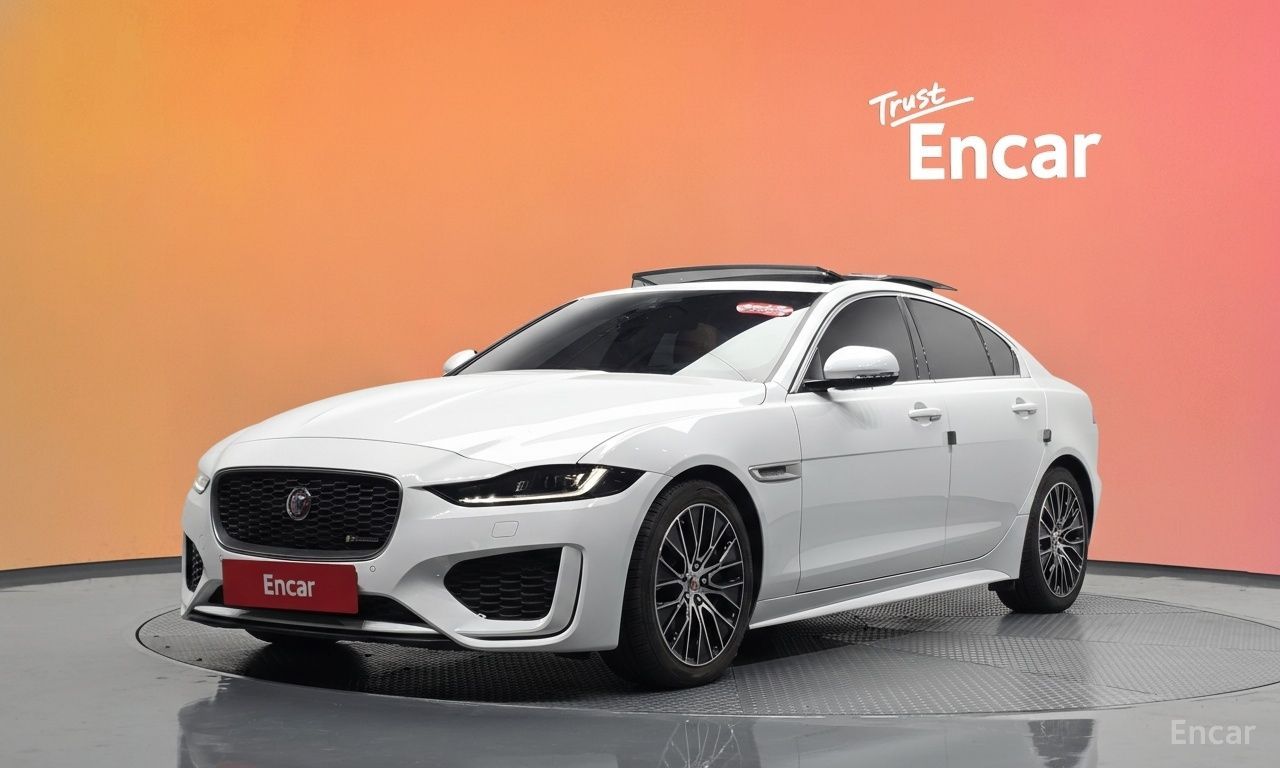 Jaguar XE