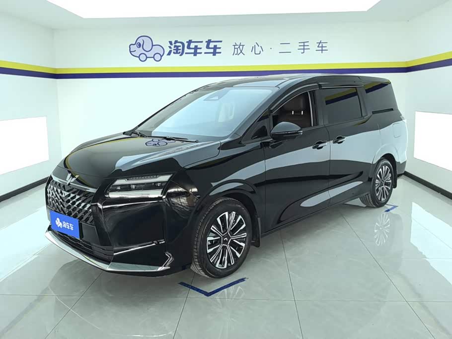 Wuling 730