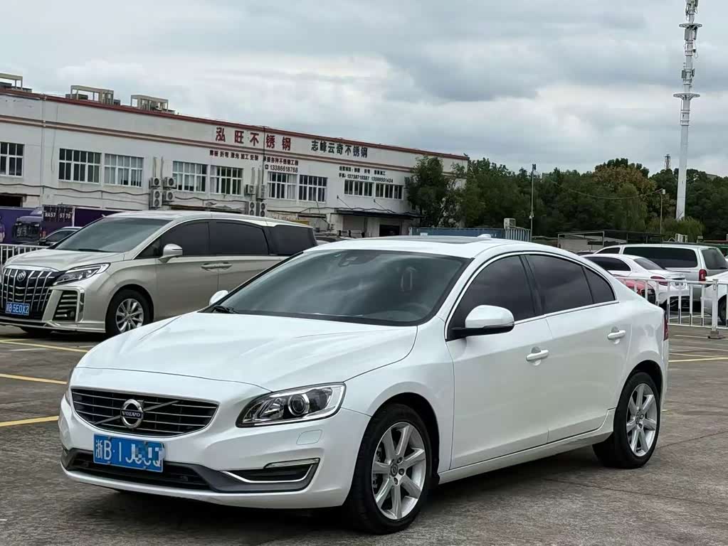 Volvo S60