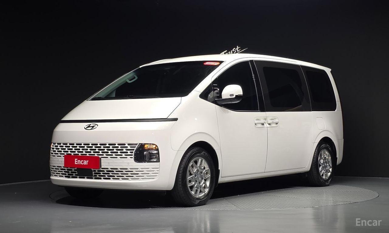 Hyundai Staria