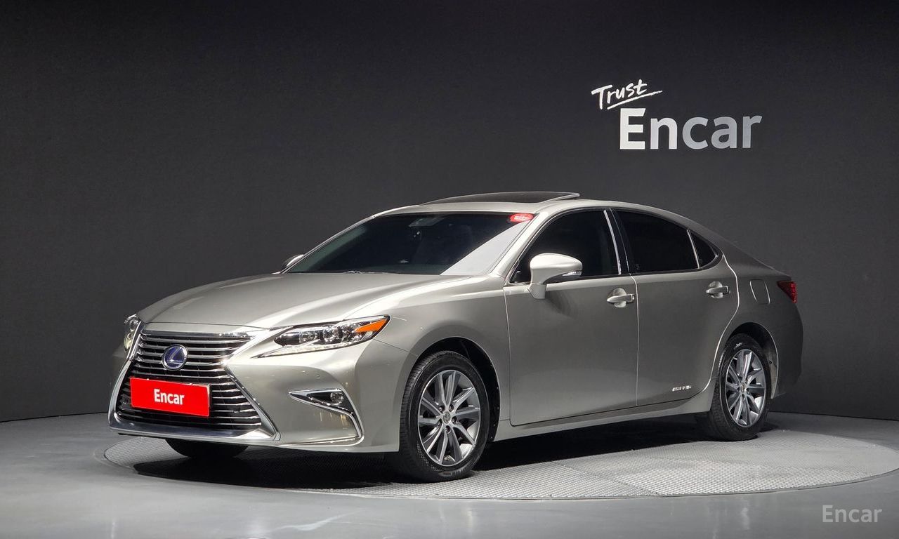 Lexus ES