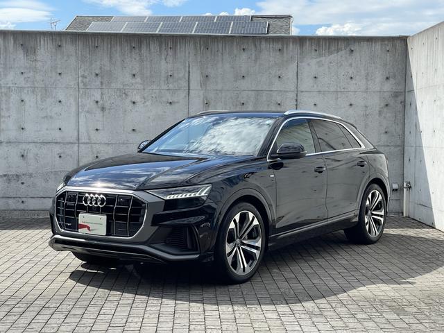 Audi Q8