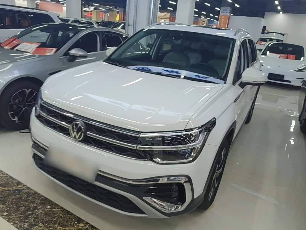 Volkswagen Tharu