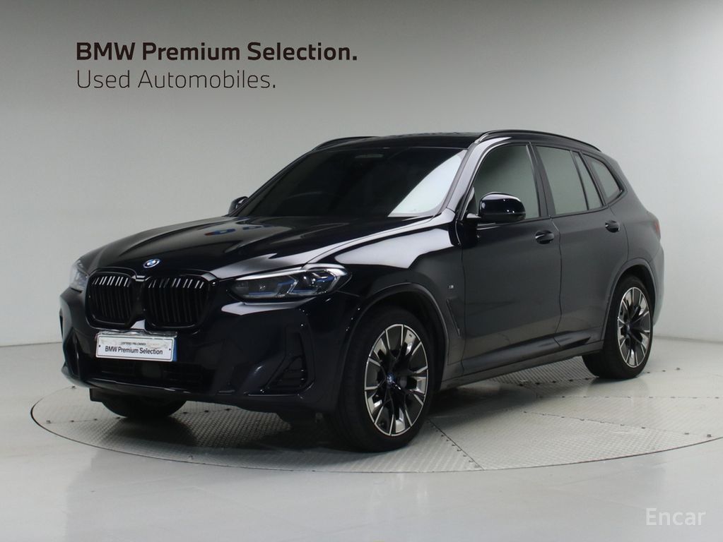 BMW iX3