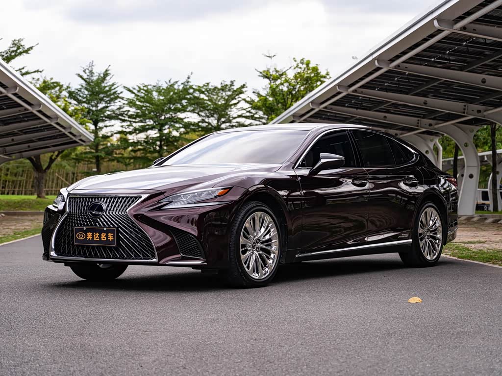 Lexus LS