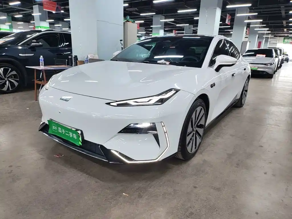 Geely Galaxy Galaxy E8