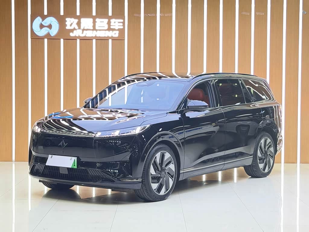 Dongfeng eπ008