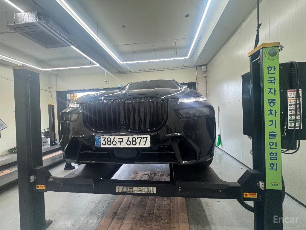 BMW X7