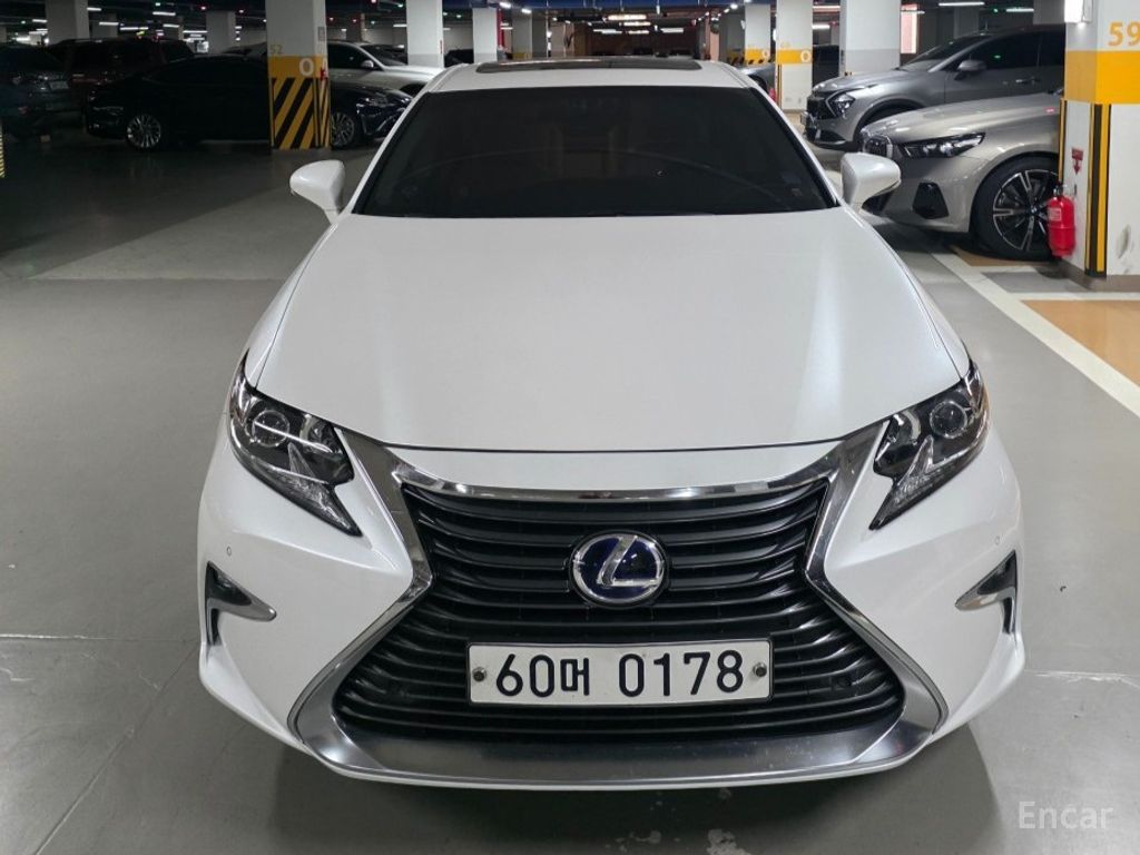 Lexus ES300h
